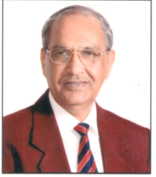 रविनन्दन सिंह (अध्यक्ष)